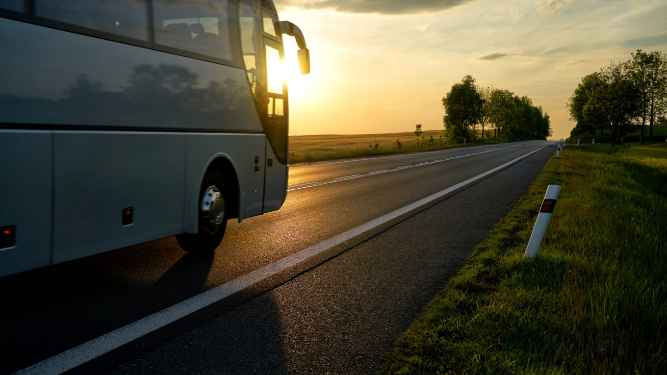 O que é aluguel de micro-ônibus e quais suas aplicações?